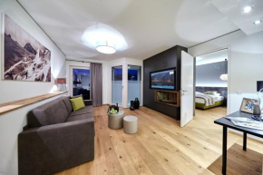 Отель Two Timez - Boutique Hotel, Целль-Ам-Зее